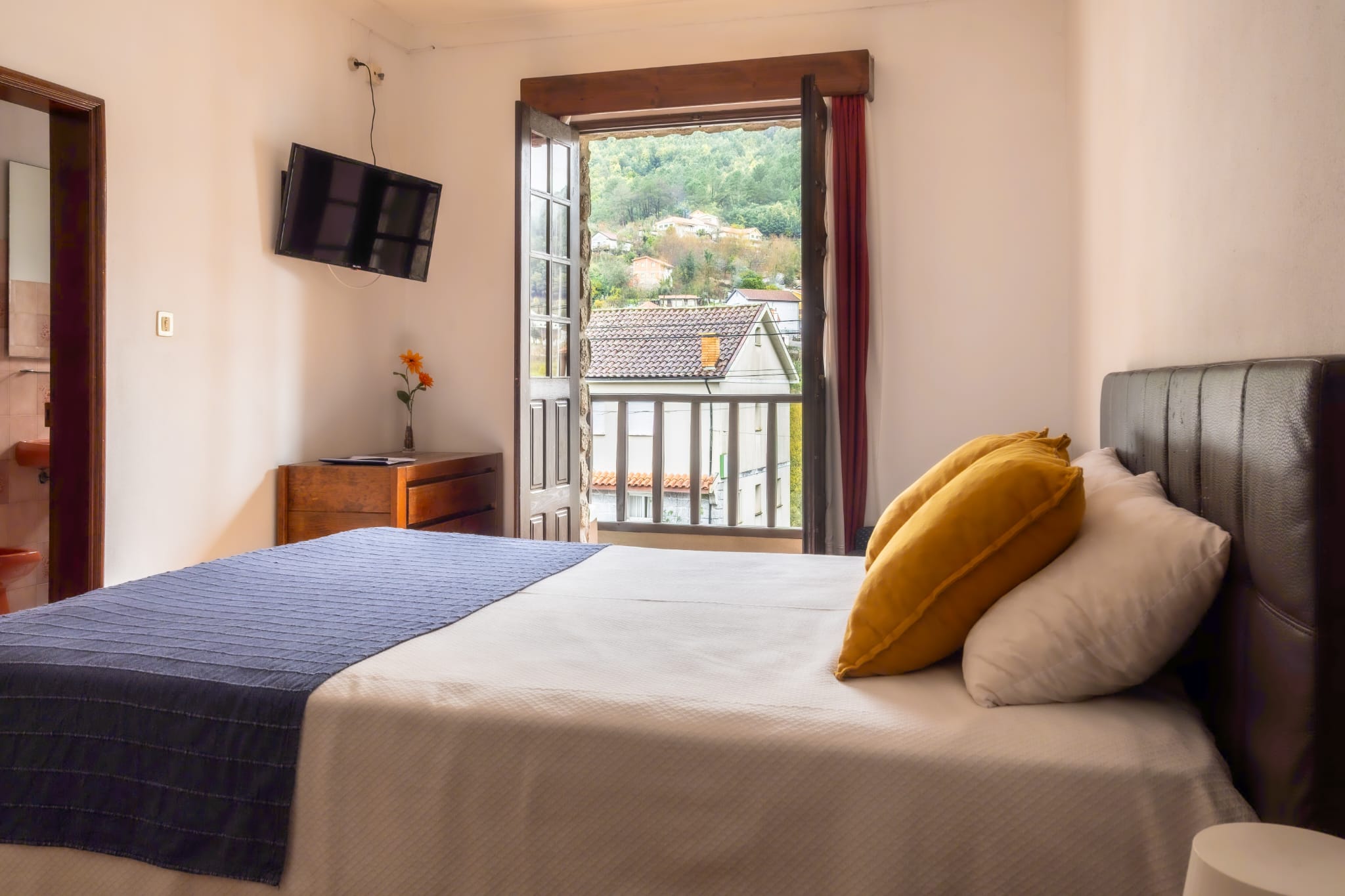 Quarto Duplo com Varanda e Vista